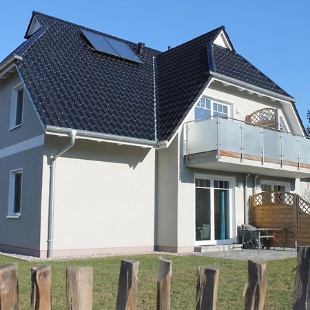 Ferienwohnung Van Der Holm Born Exterior photo