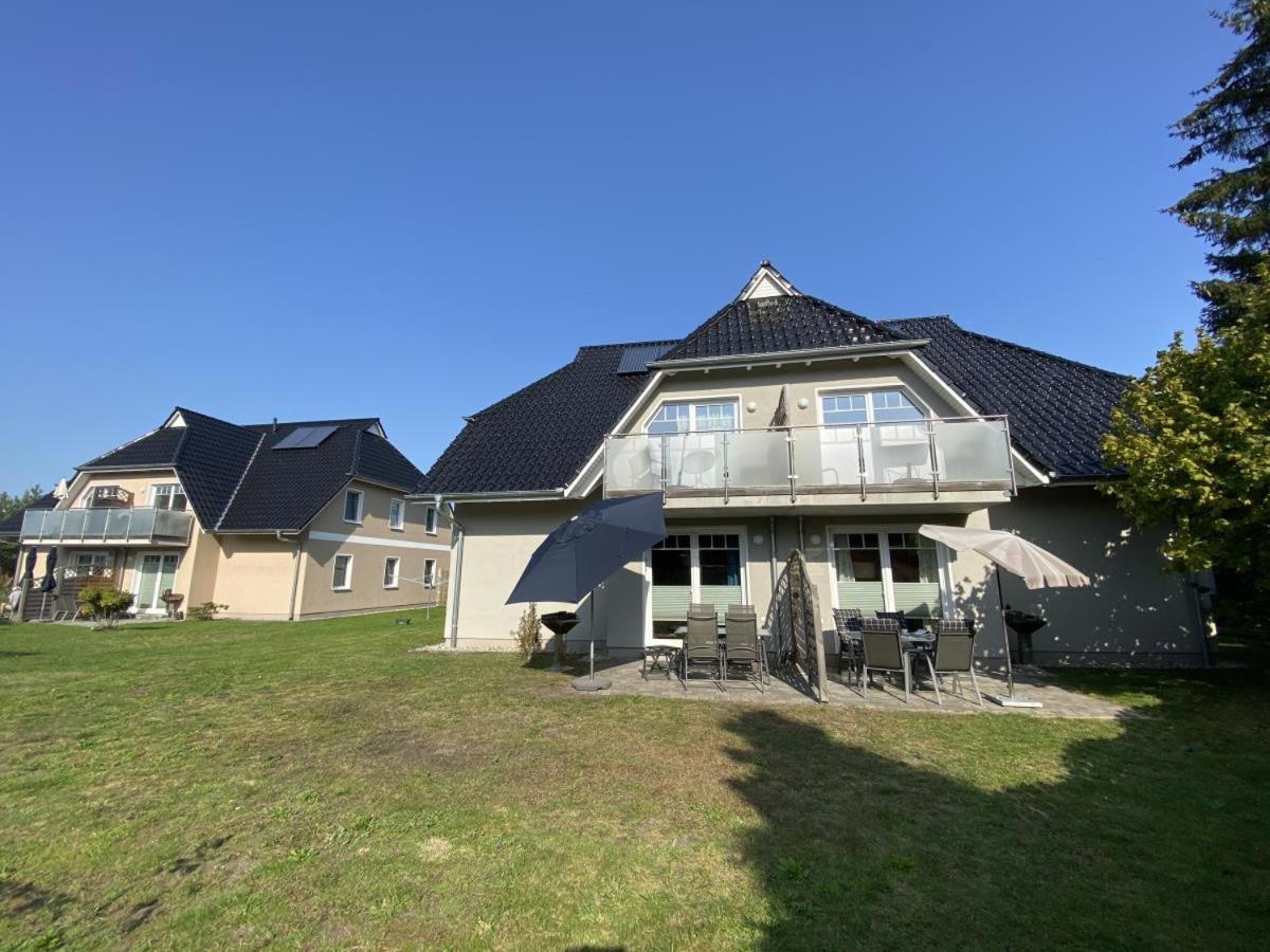Ferienwohnung Van Der Holm Born Exterior photo