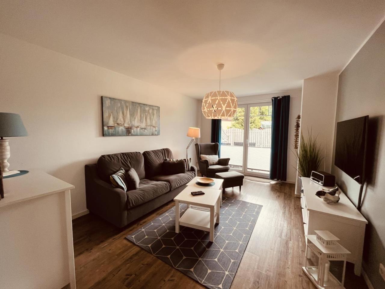 Ferienwohnung Van Der Holm Born Exterior photo